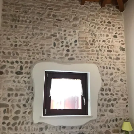 Inn La Piazzetta Goito (Lombardy)